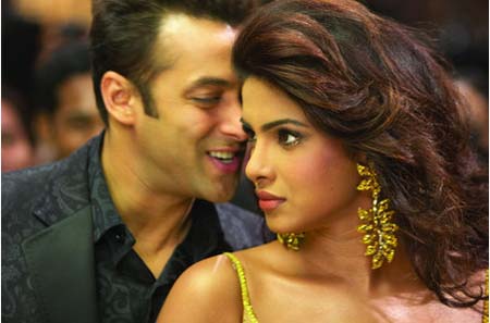 Salman, Priyanka to groove in Dubai
